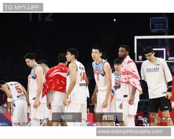 成都篮球队在邀请赛中的默契配合与战术执行分析 成都篮球队在邀请赛中的默契配合与战术执行分析