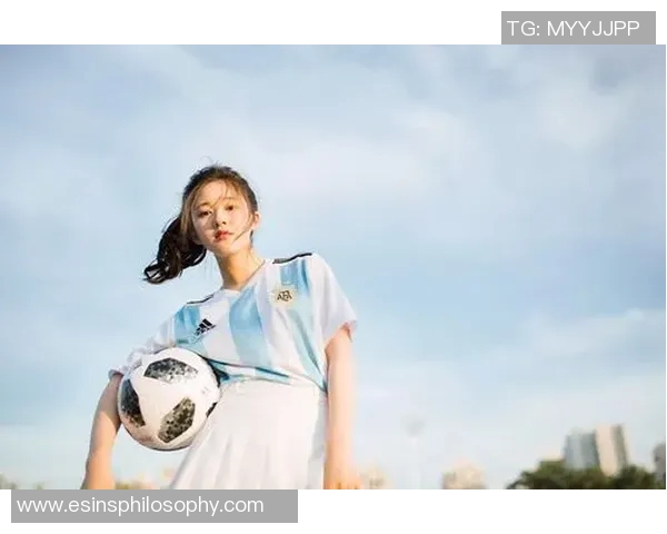 长发扎辫的足球明星们如何在绿茵场上展现个人风格与竞技魅力 长发扎辫的足球明星们如何在绿茵场上展现个人风格与竞技魅力