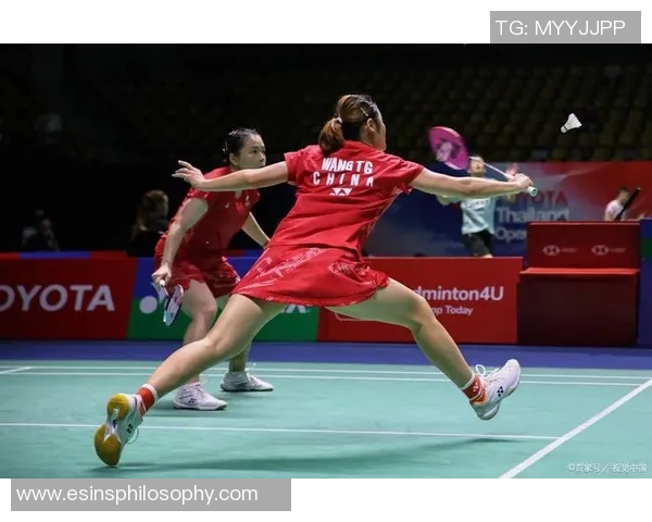 上海羽毛球队在大师赛中的灵活性展现与战术分析 上海羽毛球队在大师赛中的灵活性展现与战术分析