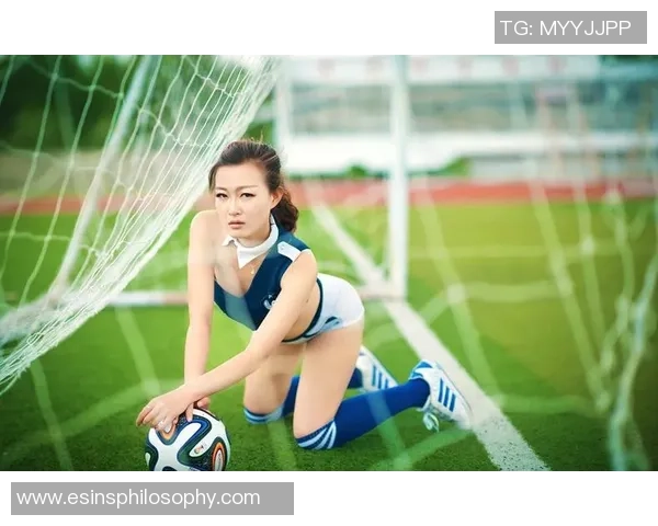 足球明星妻子们的精彩瞬间合集视频展现她们的魅力与风采