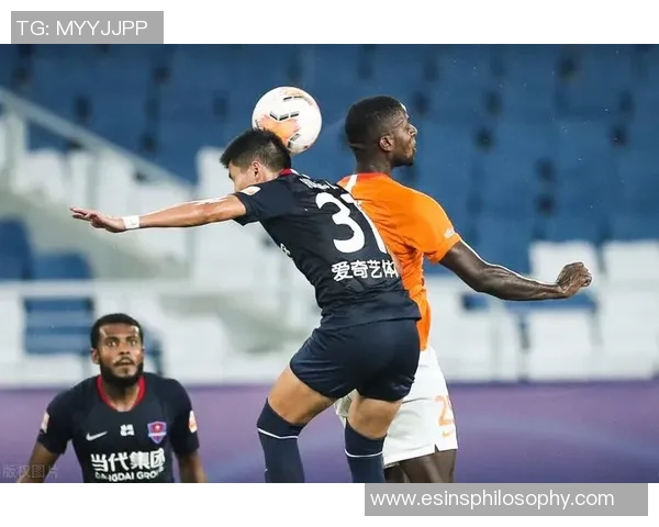 重庆羽毛球队比赛经验引发热议球迷与专家观点碰撞激烈